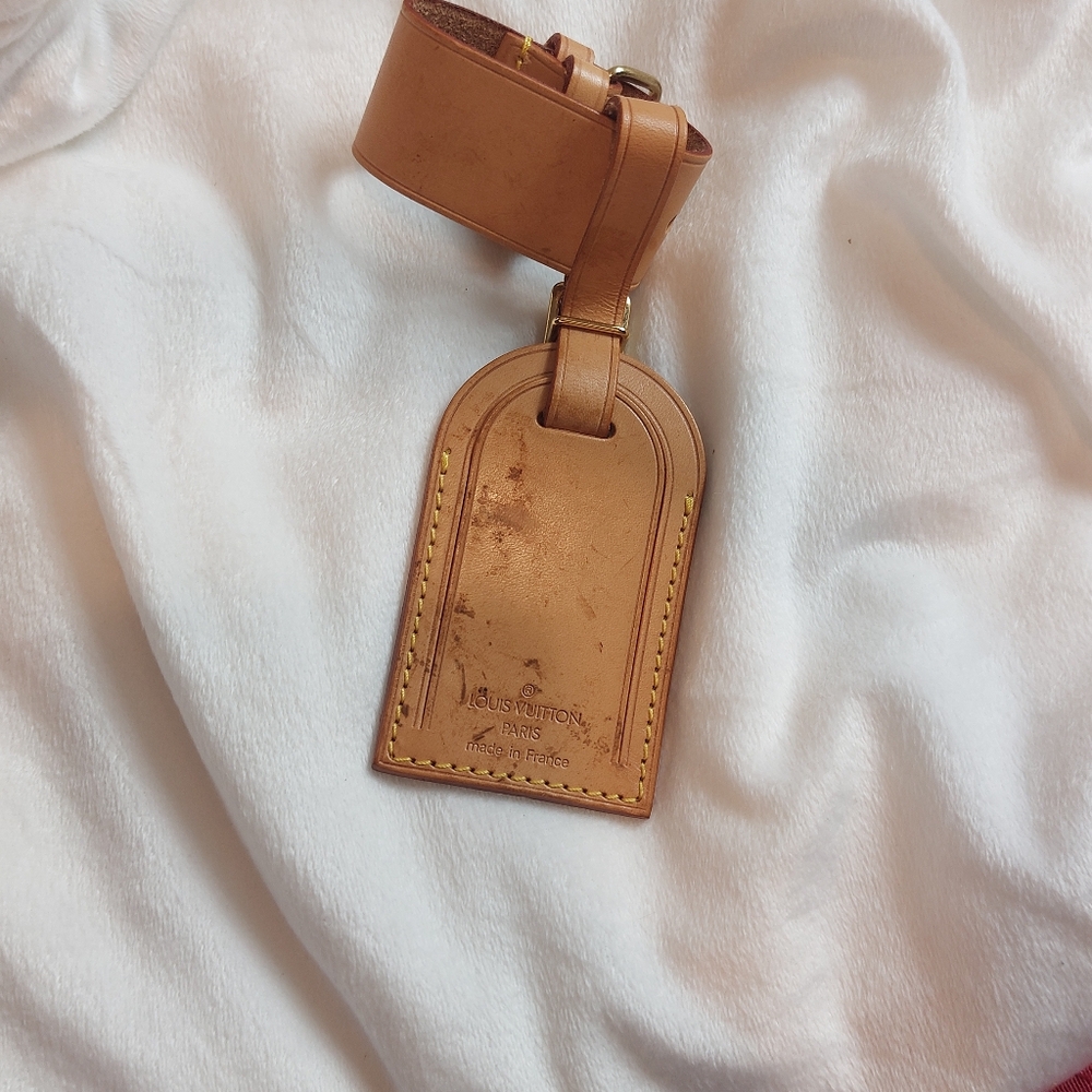 LV 2 pieces luggage tag and poignet set